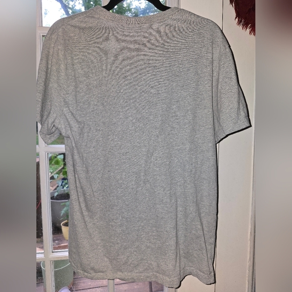 Nike Men’s The Nike Tee Gray Logo T-Shirt Size L - Picture 2 of 3